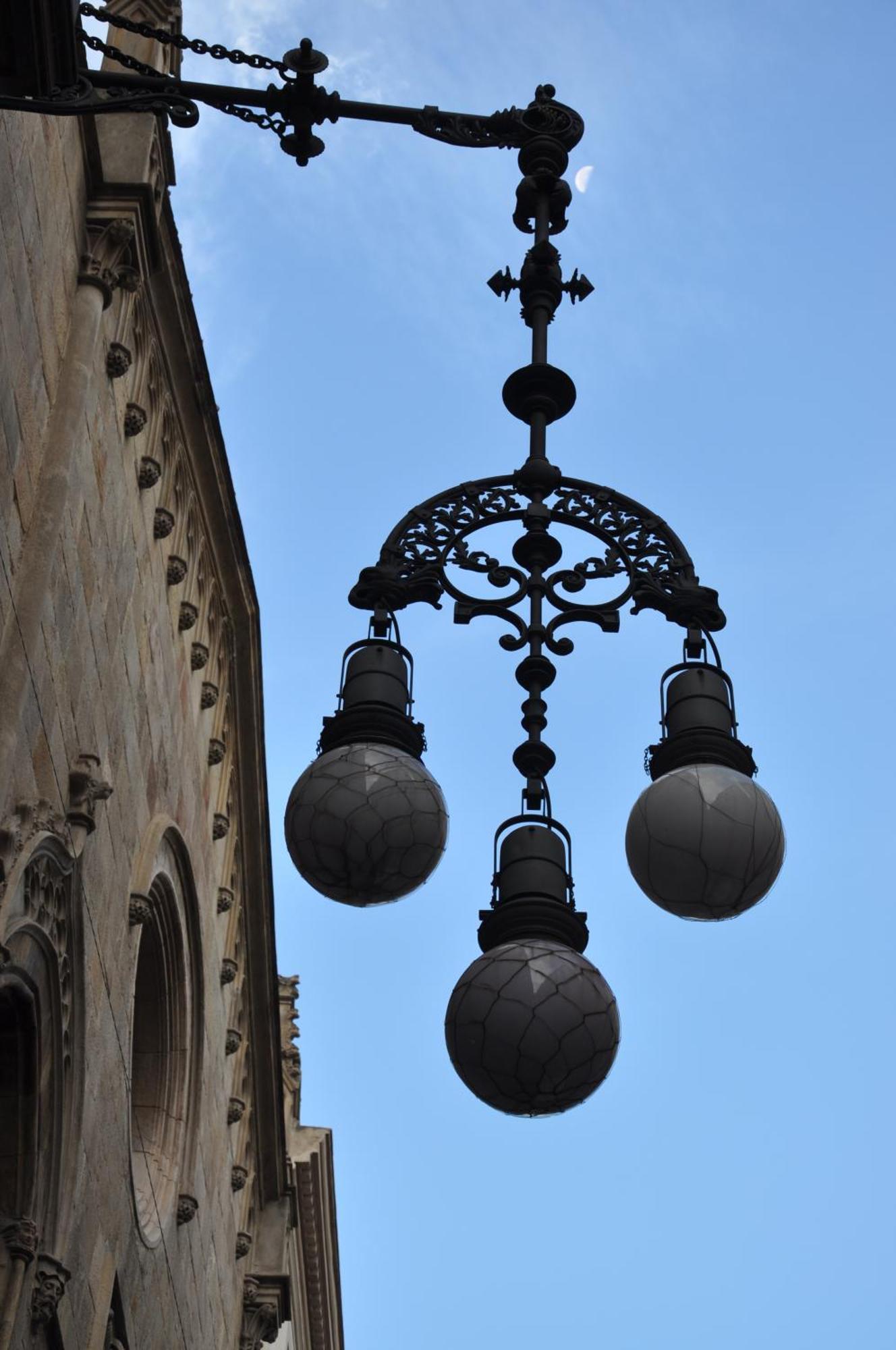 Hostal Fernando Barcelona Exterior photo